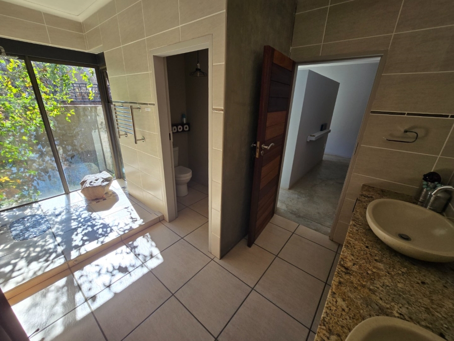 4 Bedroom Property for Sale in Viljoenskroon Rural Free State